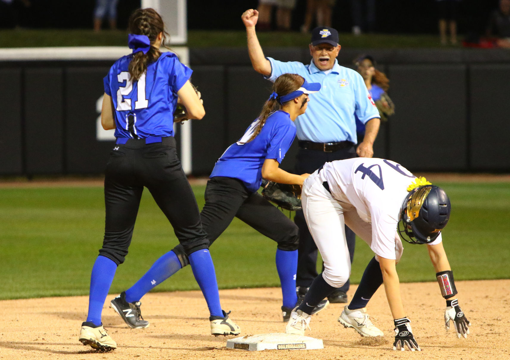 Lake Central vs. Decatur Central in state softball championship